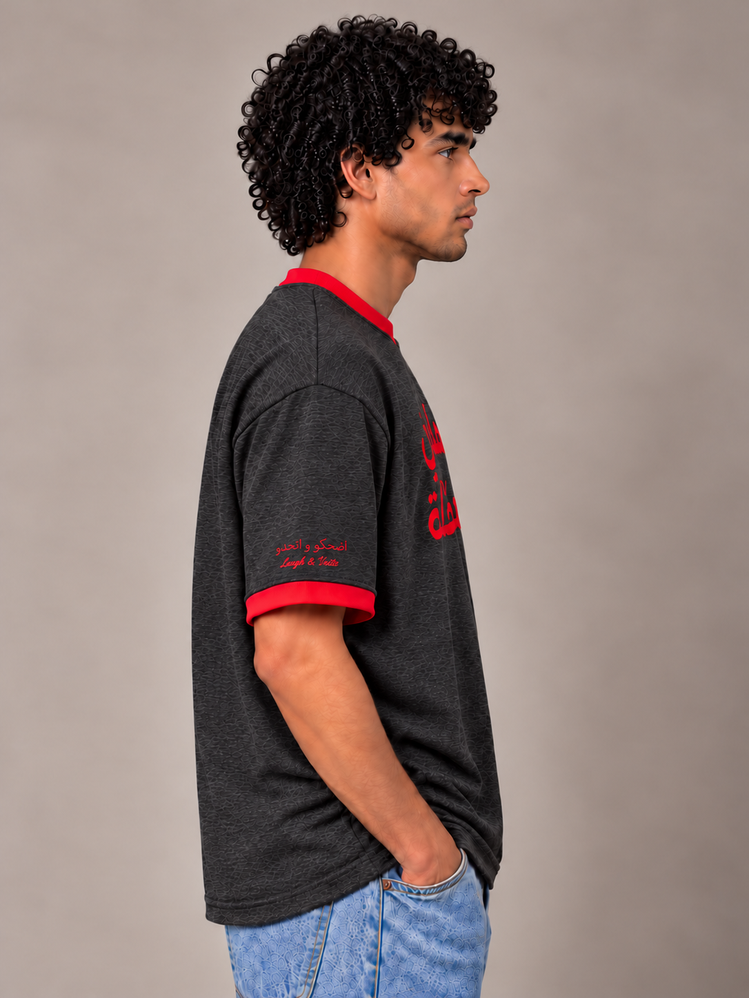 Mafi Mushkil T-shirt in dark grey, AARBAB, side view